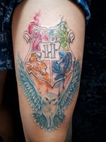 Tatuagem realizada no estudio:Love Tattoo - Ribeirão Preto SP #watercolortattoos #watercolortattoo #HarryPotterTattoos #harrypottertattoo #harrypotter #hogwarts #Edwiges #tatuagemaquarela 
