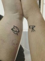 #Tattoo de #Casal Instagram: Mercadora Fb: Sonia Lavigne #Saturno #Telescópio #Planeta #tattoo #tattoos #tat #ink #inked #tattooed 