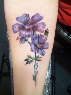 Purple Germanium tattoo done by @JORDYNGRINETATTOO, 22 CALIBER TATTOO STUDIO (Hilliard) Columbus Ohio  Visit www.jordyngrinetattoo.com#flower #flowertattoo #floweryattoo  #flowertattoodesigns #flowers #colortattoo #colorful #realismtattoo #realistictattoo  #purpleflower 