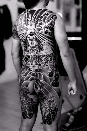 #mongaku#bodysuits#japanesetattoo #feathercloud#japanesetattoos#shanetan #tattoo #japaneseart#japanesetattooart