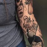 🌙 #worldfamousink #stigmarotary #fkirons #femaletattooartist #ladytattooer #tattoosdaily #kayatomahawk #kwadronneedles #italiantattooartist #tattooart #dailytattoos #tattooitaliamagazine #tattooartistmagazine #tattoolifemagazine #loosedoggstattoo 