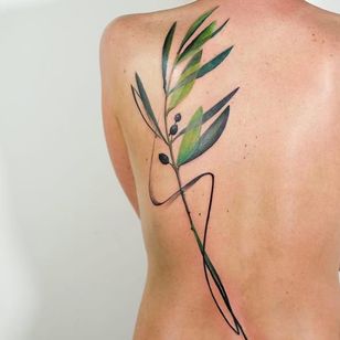 Tatuaje de Tyna Majczuk #TynaMajczuk #painting #watercolor #brush trazos #abstract