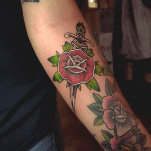 #coverup #cover #rosedagger #traditional #traditionaltattoo #coveruptattoo #color #colortattoo #rose 