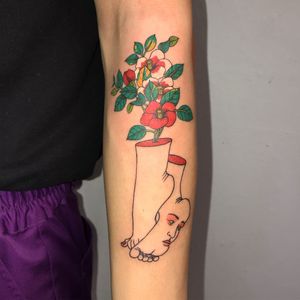 Tattoo by Mick Hee #MickHee #favoritetattoos #color #newschool #surreal #strange #illustrative #feet #foot #portrait #flowers #floral #bouquet #anime #manga