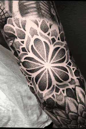 Done by Andy van Rens - Resident Artist @swallowink @iqtattoo #tat #tatt #tattoo #tattoos #tattooart #tattooartist #blackandgrey #blackandgreytattoo #mandala #mandalatattoo #ornamental #ornamentaltattoo #dotwork #dotworktattoo #ink #inkee #inkedup #inklife #inklovers #art #bergenopzoom #netherlands