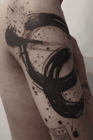 Brush stoke tattoo, motivated from LP Instagram: hanu_tattoo #tattoodo #tattoo #hanutattoo #LP