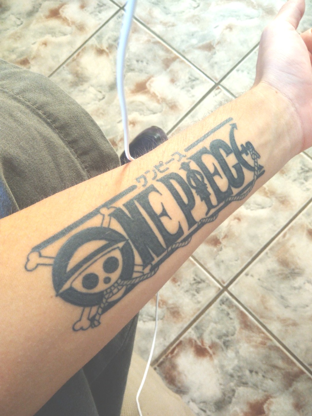 One Piece da Depre على X: A única tattoo que eu faria com amigos   / X