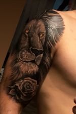 #liontattoo #lion #rose #rosetattoo #tattoo #tattooart #tattooartist #artist #newtattoo #nofilter 