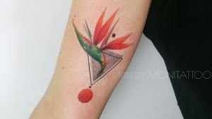 This tropical flower is called 'bird of paradise". And my lovely client chose from my flashes. 