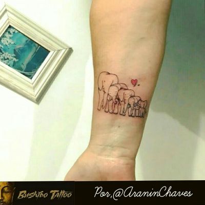 Da Menor a Maior Gratidão em Fazer Parte de Cada História e Cada Homenagem envolvida em Nossas Tatuagens... Especialista em Tatuagens Delicadas, Tatuagens Femininas Traços Finos/FineLine Escristas/Caligraphy - Tatuagem de Elefantes/Elephants Para a Cliente Por, @araninchaves em @bushidotattoobr . Line Work - Sky Line - Tatuagem/Tattoo - Fine Line/LinhaFina - Elefantes/Elephants - Obg Pela Confiança em Nosso Trabalho...😷✍🙏🙌🐘🐘🐘💗💗 O elefante é símbolo da boa sorte. Simboliza também sabedoria, persistência, determinação, solidariedade, sociabilidade, amizade, companheirismo, memória, longevidade e poder. . Quer uma Arte Exclusiva Chama No Whatsapp do Estúdio 👇👇 Agendamento&Orçamentos Somente Pelo Whatsapp do Estúdio 📲 +5517991218074... . "Tatuagem Também é Cultura, Amor & Art." . 🇧🇷BUSHIDO TATTOO 🇧🇷 #BushidoTattooBr #AraninChaves #Tatuadora #sjrp #sjriopreto #riopreto #riopretotattoo #tattooriopreto #tatuagemriopreto #riopretotatuagem #saojosedoriopreto #Tattooja #Tattoo2me #Tattoodo #TopDasTattoos #Dreamstatto #TattooSocial #tatuagensdelicadas_sp #tatuagemideal #BlackWork #LinerWork #TraçosFinos #DotWork #lineworktattoo #fineliner #elephants #elephanttattoo #elephant #elefantes #elephante . . 🏯 BUSHIDO TATTOO 🏯 São José do Rio Preto-SP R: Dr Luiz Américo de Freitas n° 504 Sala3 Bairro: Vila Ercília Whats: 📲 +55 17 991218074 . 👉Curta 👉Like Nossa Pagina no Face... 💻 facebook.com/bushidotattoobr 👉Follow 👉Siga 👉Instagram.... 📷 instagram.com/bushidotattoobr