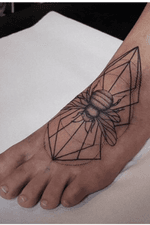 Foot tattoo - bumblebee