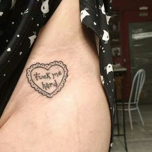 Facebook: Sonia Lavigne Instagram: Mercadora #Tattoo #erotictattoo #hearttattoo #heart 