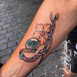 Done by Lex van der Burg - Resident Artist @swallowink @iqtattoo tat #tatt #tattoo #tattoos #tattooart #tattooartist #color #colortattoo #dogpaw #dogpawtattoo #neotraditional #neotraditionaltattoo #ink #inkee #inkedup #inklife #inklovers #art #bergenopzoom #netherlands