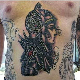 Tatuaje de Lynn Akura #LynnAkura #color #neotraditional #portrait #soldier #arm #woman #ladyhead #pattern #metalwork #medieval #warrior