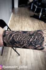 "Villegas" with roses, coverup tattoo #coverup #coveruptattoo #rose #rosetattoo #rosesleeve #script #scripttattoo #realism #realistic #realistictattoo #lettering #letteringtattoo 