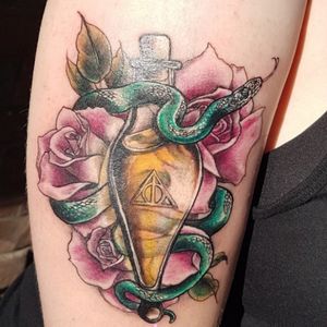 #slytherin #harrypotter #harrypottertattoo #TheDeathlyHallows 