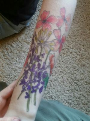 I'm not exactly a tattoo artist, but I like drawing stuff on my friends when I get bored 