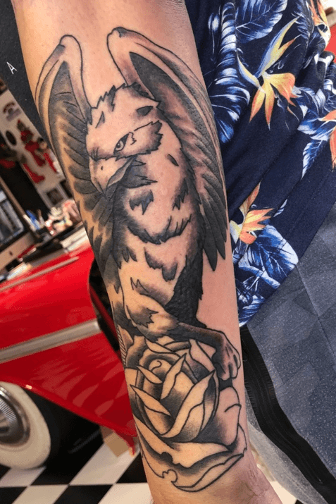 Suflanda в Instagram Buckbeak chilling in the pumpkin patch in front of  Hagrids hut  cou  Harry potter tattoos Harry potter tattoo sleeve  Dark mark tattoos