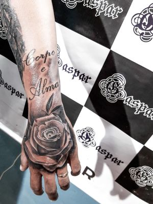#rosa #rose #rosa #tattoo #tatuagem #tatuaje #tatuajes #blackandwhite #blackandgrey #blackandgreytattoo #blackwork #blackandwhitephotography #black #white #worldcup #world #white #drawing 