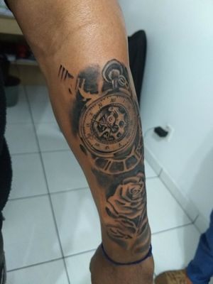 Tatuagem relógio #clocktattoo #tatuagemrelogio #clocks #relogio #tatuagem #tattoo #tatuaggio #tatuaje #tatouage