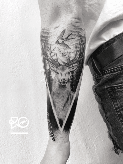 By RO. Robert Pavez • Road to heights 🦌 • Done in Studio Zoi tattoo Stockholm 🇸🇪 2018 #engraving #dotwork #etching #dot #linework #geometric #ro #blackwork #blackworktattoo #blackandgrey #black #tattoo #fineline