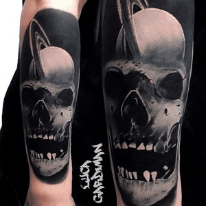 #tattoooftheday #skull #skulltattoo #Tattoodo #italy #italiantattooartist #tattooartist 