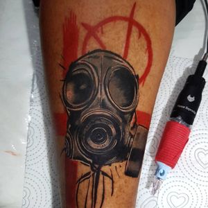 Tattoo #tattoo #masked #gasmasktattoo #trashpolkatattoo #artenapele #braziliantattoo #art #realism #blackandgrey #electricink #follow #worldfamous #like #inked 