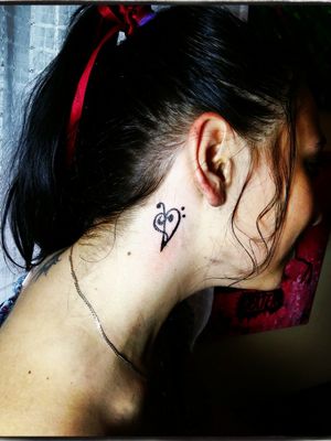 Heart ❤ Tattoo #tattoo #tattoos #tattoist #tattooaddict #tattooaddiction #inkedgirl #tattooidea #blackwork #cheyennetattoo #silverbackink 