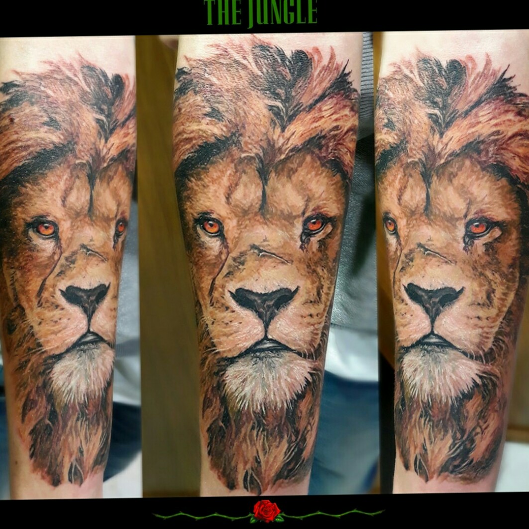 Tattoo uploaded by The Jungle • Peça de xadrez realista por Luis