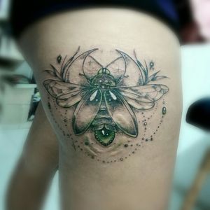 Green jewel#dotwork #dotworktattoo #jewel #finelines 