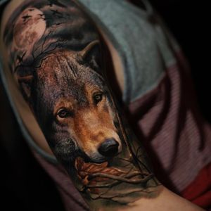 Tattoo by Yomico #Yomico #hyperrealism #realism #realistic #wolf #animal #forest