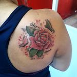 #kiatattoo #tattoo #tatuagem #tatuaje #tatuagemsp #tatuagemguarulhos #fineline #finelinetattoo #aquarela #watercolor #tatuagemaquarela #watercolortattoo #tatuagemrosas #rosa #rosetattoo #butterflytattoo #ohana #tatuagemborboleta #tatuagemguarulhos #tatuagemsp