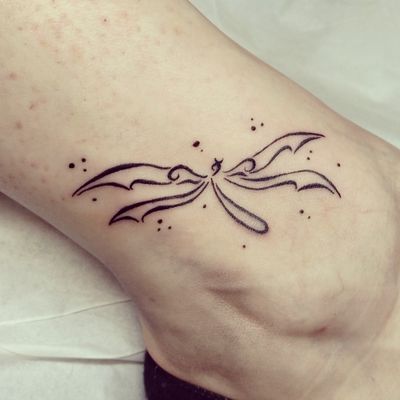 My very first tattoo! A dragonfly on an ankle. #lineworktattoo #linework #fineline #Black #dragonfly #flashtattoo #michiyo