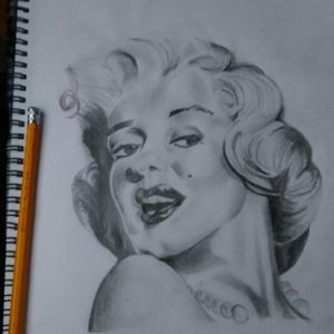 "Marilyn Monroe" Free hand sketch.... And ready to transition her to a happy client skin.