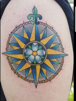 Custom compass with a modified tudor rose by zach bowden #compassrose