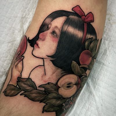 Tattoo by Neon Drug #NeonDrug #besttattoo #neotraditional #portrait #lady #ladyhead #apple #fruit #leaves #nature snowwhite