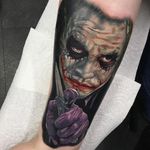 Joker Tattoo by Alex Rattray #AlexRattray #realism #realistic #hyperrealism #portrait #popculture #Batman #Joker #DCComics #HeathLedger #TheDarkKnight #switchblade #villain