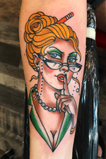 This sexy librarian features #kingyocolor green and carmel. The carmel makes avgreat skintone. #ladyhead #librarian #neotraditionaltattoo 