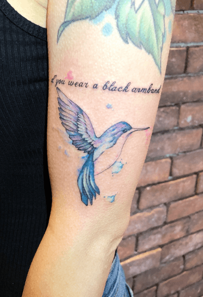 #hummingbird #watercolor #bird #vietnam #vietnamesetattoo #blackarmband #freedom 