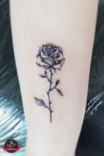 #tattoo #rose #rosetattoo #line #simple #simpletattoo #small #smalltattoo #shades 