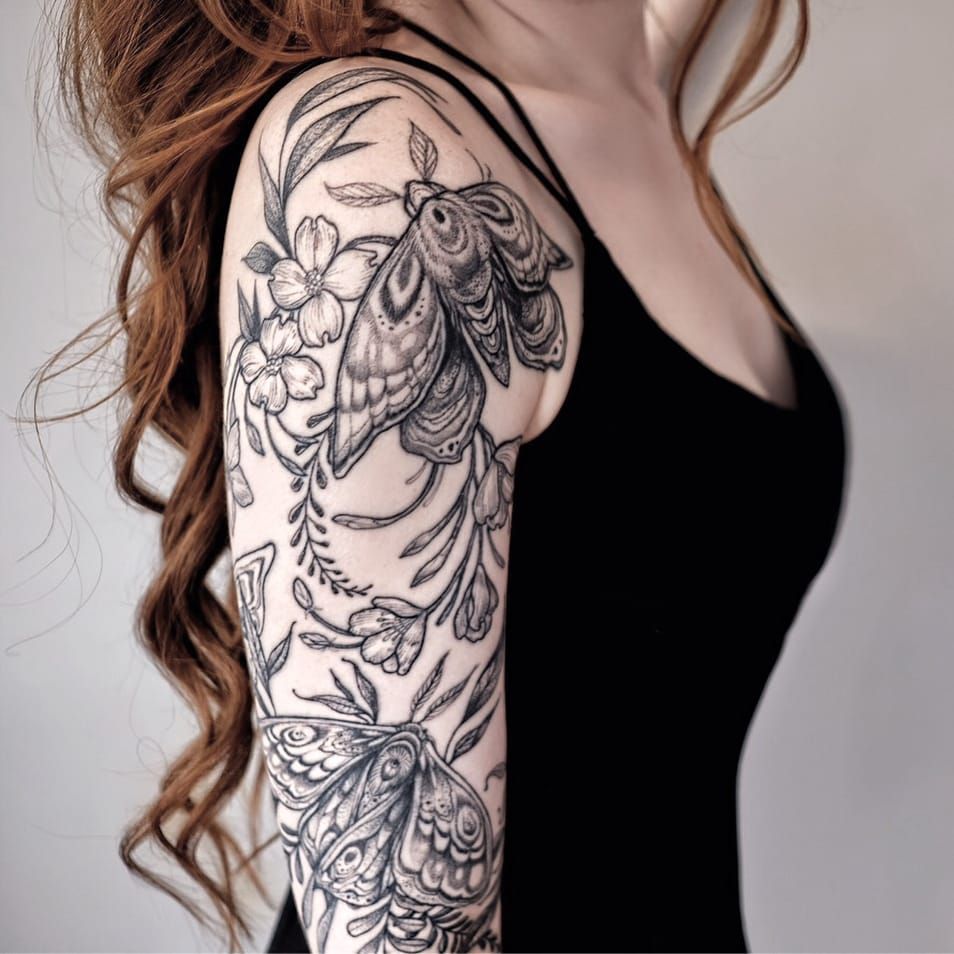 Flora and bug sleeve by amyjeantattoos  Dinkytown Tattoo  Facebook