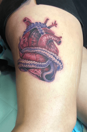 Thigh piece of a heart being constricted by octopus tentacles ❤️