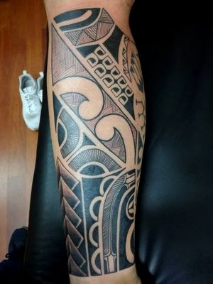 Maori leg sleeve 