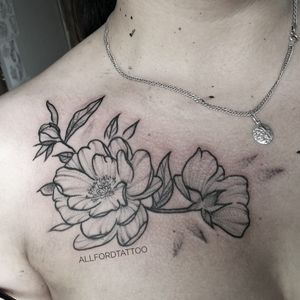 . . #tattooart #tattooartist #flowertattoo #flower #tattooeurope #tattooculture #tattooukraine #tattooodessa #tattoovienna #tattooberlin #graphictattoo #minimaltattoo #flowerstattoo #mandalatattoo