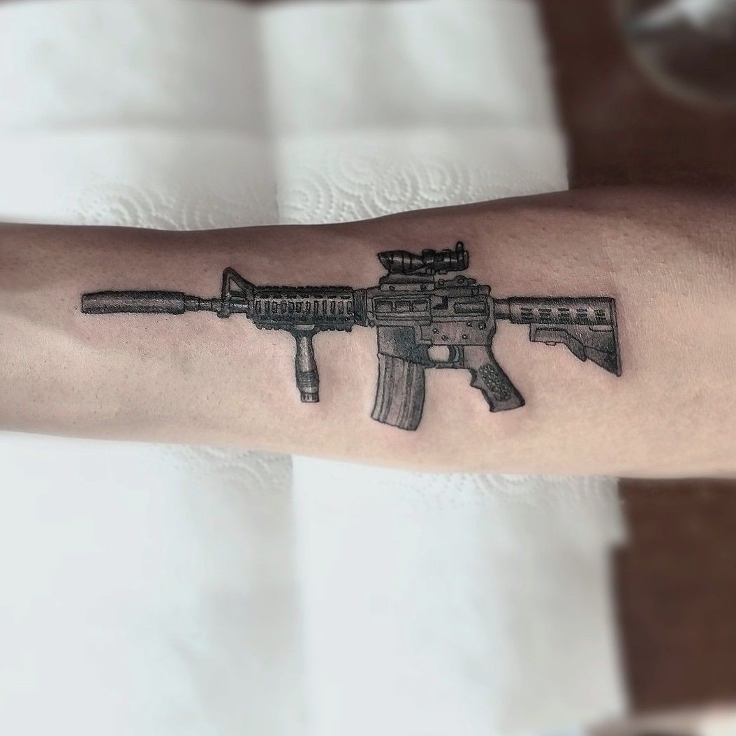 tattoo tattoos ak47 gun guntattoo art artwork pedixtattoo           تتو تتوبدن تفنگ کلاشینکف تهران اکباتان  Instagram