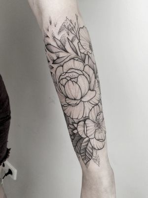 Part 2. . #tattooart #tattooartist #flowertattoo #flower #tattooeurope #tattooculture #tattooukraine #tattooodessa #tattoovienna #tattooberlin #graphictattoo #minimaltattoo #flowerstattoo #mandalatattoo #tattogirl #TattooGirl #tattooGirls