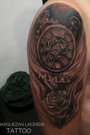 Tattoo clock relogio tatuagem black and grey tattoo