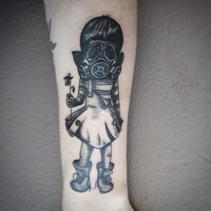 Gas mask girl tattoo#blackandgrey #gasmaskgirl #gasmask #flower #girl #littlegirl #blackandgrey #shadows #blackworktattoo #BlackworkTattoos 