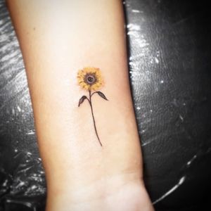 #sunflowertattoo #sunflowers #sunflower #GirassolTattoo #girassol #colortattoo #flor 