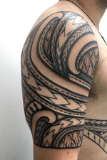 Half sleeve Poly/Micronesian fusion ************************************************ Tattoos and Art by KeKoa Burn Located in San Diego 🚨To inquire about a tattoo or artwork please txt me 808-936-4046🚨 or Email me at Instinct_Tattoo@yahoo.com🚨 #tribal #polylove #polytats #polynesiantattoo #polynesiantattoos #tats #tattoo #tattoos #tat #art #blackandwhite #blackandgrey #polynesian #love #hawaiian #Samoan #tahitian #chamorro #Guam #Hawaii #Fiji #fijian #filipino #freehand #sandiego #cali #DeluXcellenT #InstinctTattoo